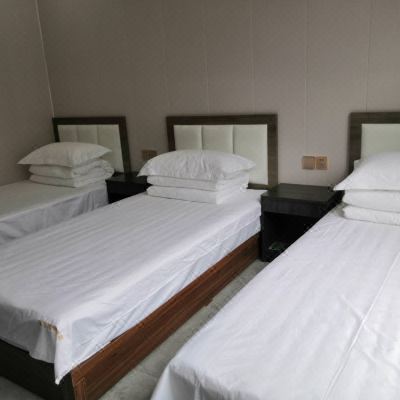 高级河景三人房