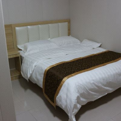 大床房（公共卫浴）