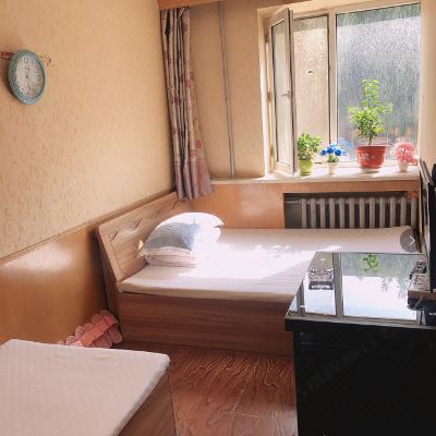 普通家庭房(公共卫生间)(无法洗浴)