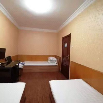 三人间(公共卫生间)(无法洗澡)