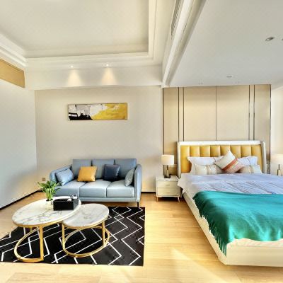 精选山景豪华大床房