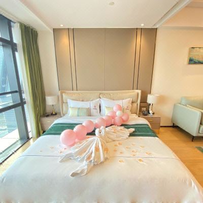 轻奢舒享大床房