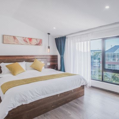 顾城湿梦-浴缸大床房