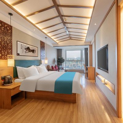 高级城景大床房