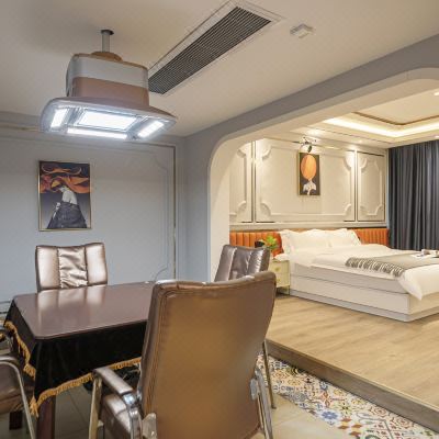 豪华麻将巨幕影视房