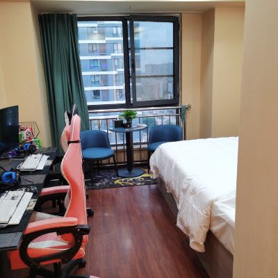 电竞塌塌米大床房[i5-9600kf-六核-16GB]