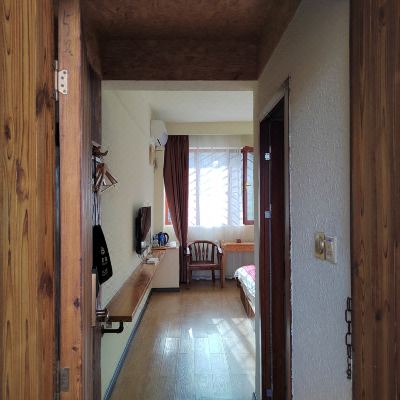 春茗舒适大床房