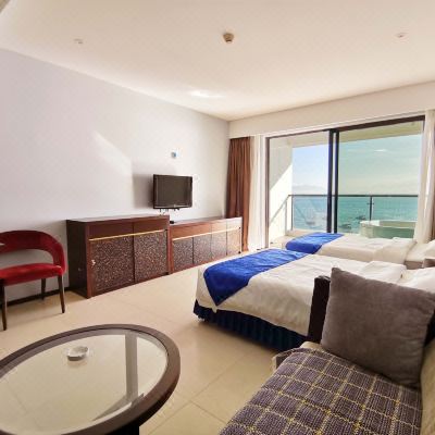 复式海景家庭房