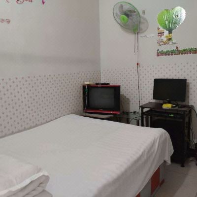 普通单人间(无窗)(公共卫浴)