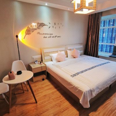 浪漫星空超大床亲子房