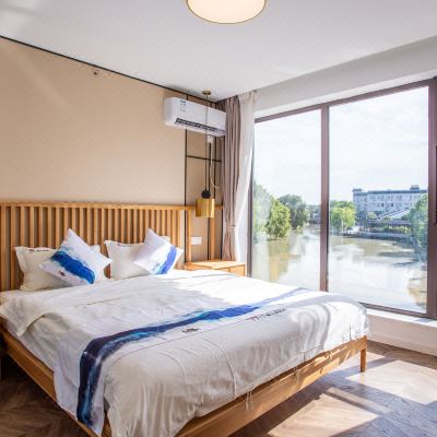 清波河景大床房