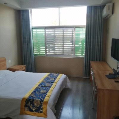 豪华园景大床房