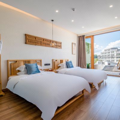 全景露台泡池豪华双床房