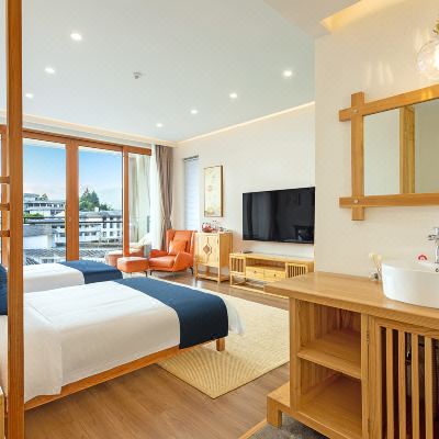 全景阳台泡池豪华双床房