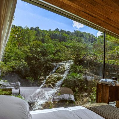 地球仓·瀑布景观大床房