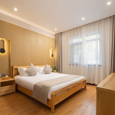 雅栖 · 淡雅大床房（观景）