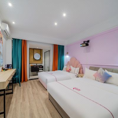 巨幕影音亲子房（畅享影音）