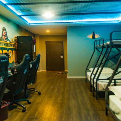 电竞四人房[英雄联盟特权]