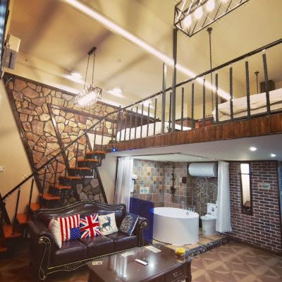 奢华双人浴缸宫殿式套房