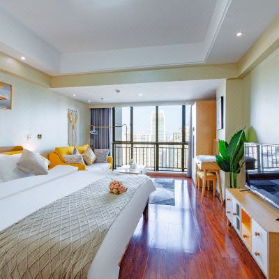 城景大床房(免费停车)（洗衣机+冰箱 )