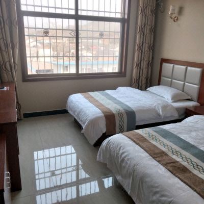 标准中式双床房