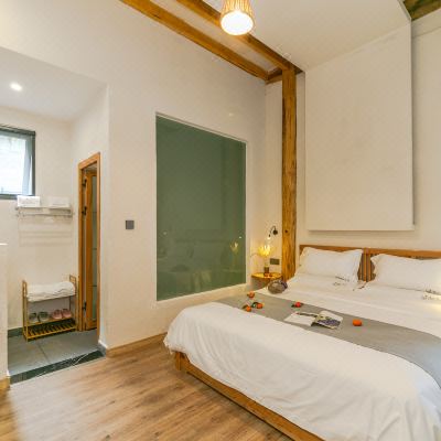 园景舒适大床房