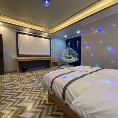 巨幕投影大床房（零压舒睡+4K投屏+百寸幕布）