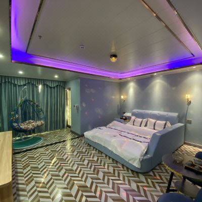 INS蓝调电动大床