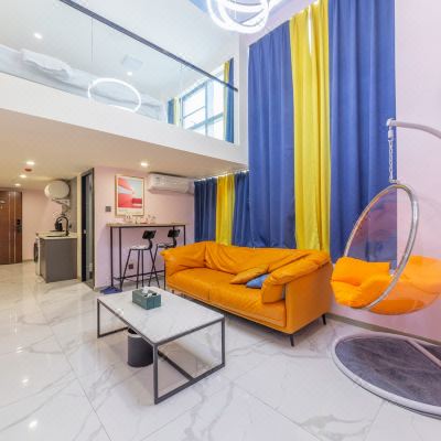 悠享投影大床房 (loft舒适观影)