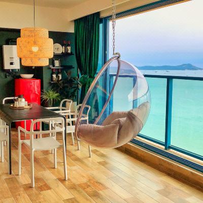 楼王海景两房两卫一厅