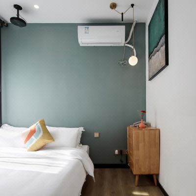 榻榻米投影单间