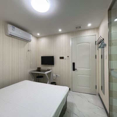 标准大床房（无窗）