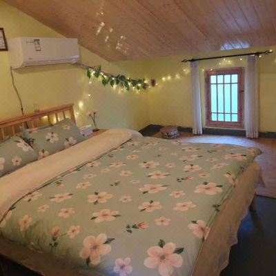 温馨古风大床房(公共卫浴)