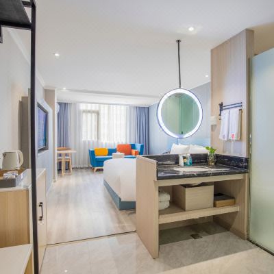 优享舒适大床房