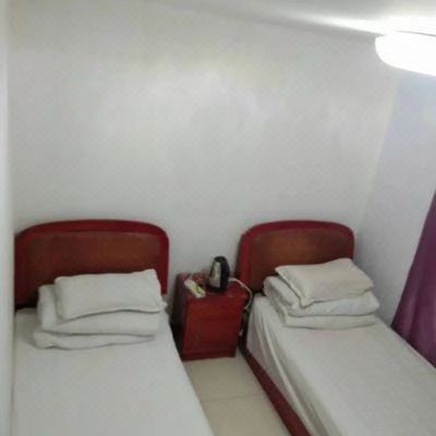 普通双床房（公共卫浴）