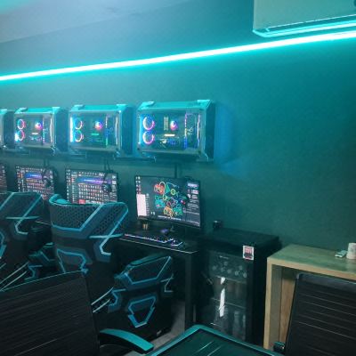 四人电竞高配房