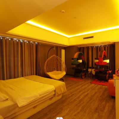 豪华电竞大床房