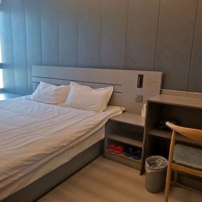 粉红火烈鸟大床房