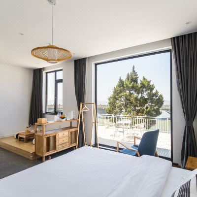 清溪·阳光湖景大床房