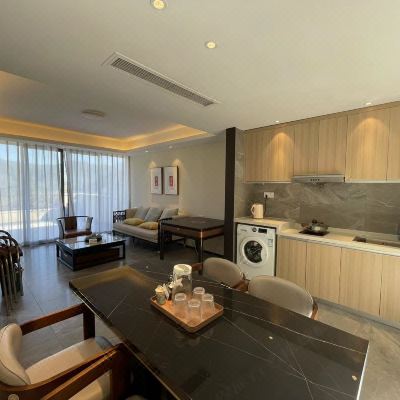 山景汤泉三居室复式叠墅