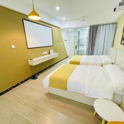 港人观影双床房