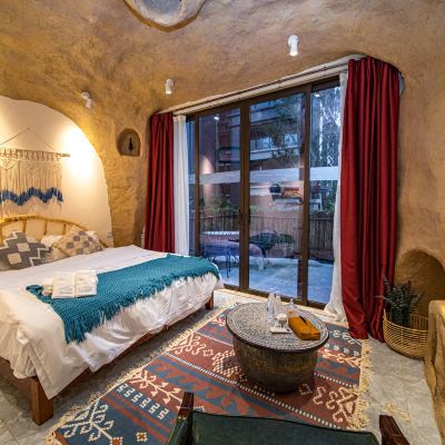 末西·洞穴庭院大床房