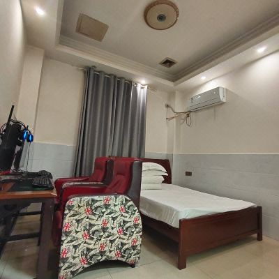 电竞俩黑大床房[2060显卡+16G内存]