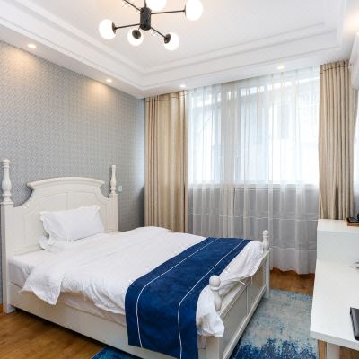 蔚蓝风情豪华标间(网红风)