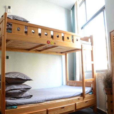 666男生六人间(床位)(公共卫浴)