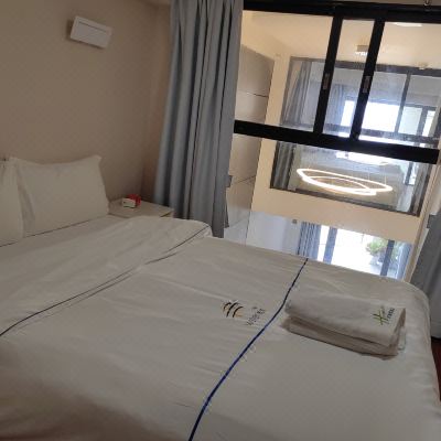 远山海景两室一厅套房