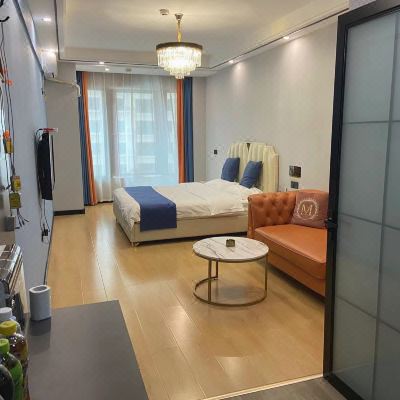 09轻奢豪华大床房