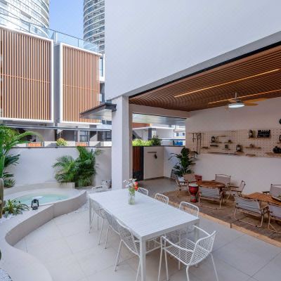 白色风车·4房7床轰趴别墅·儿童戏水池+庭院烧烤+自动麻将+KTV+全套房