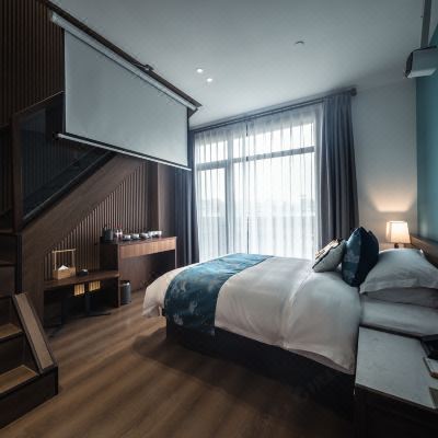 平泉朝游·loft庭院家庭房