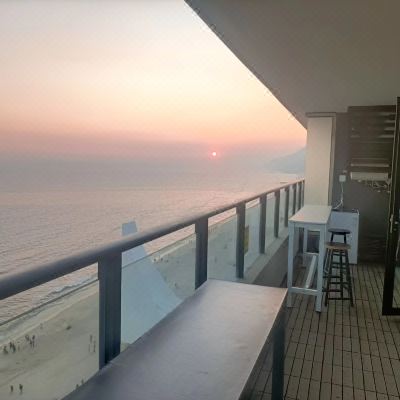 一线海景投影亲子家庭套房